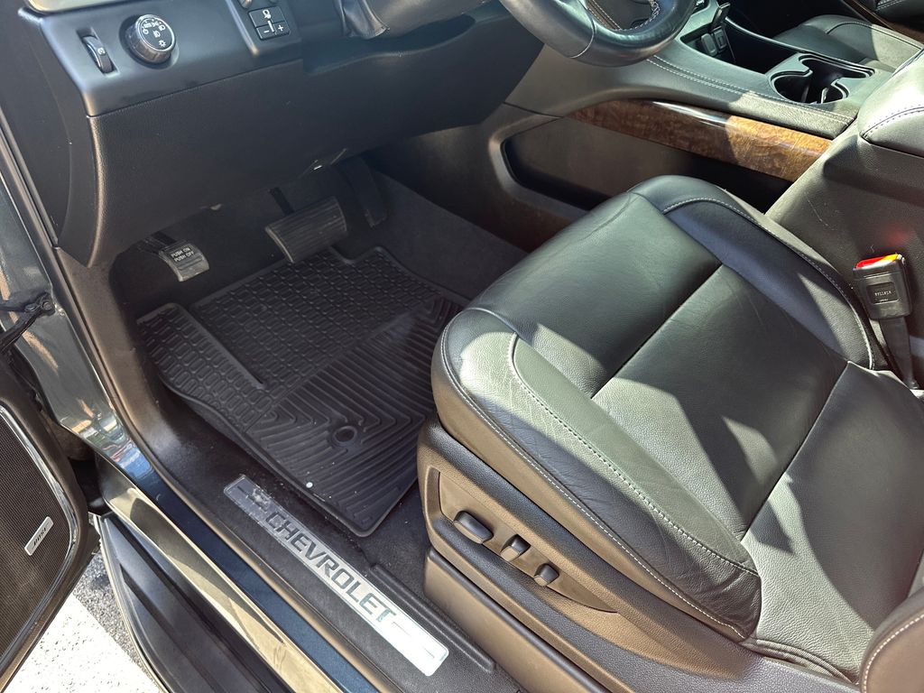 Used Car 2019 Chevrolet Tahoe  Lt For Sale Under $30,000 In Austin, Texas