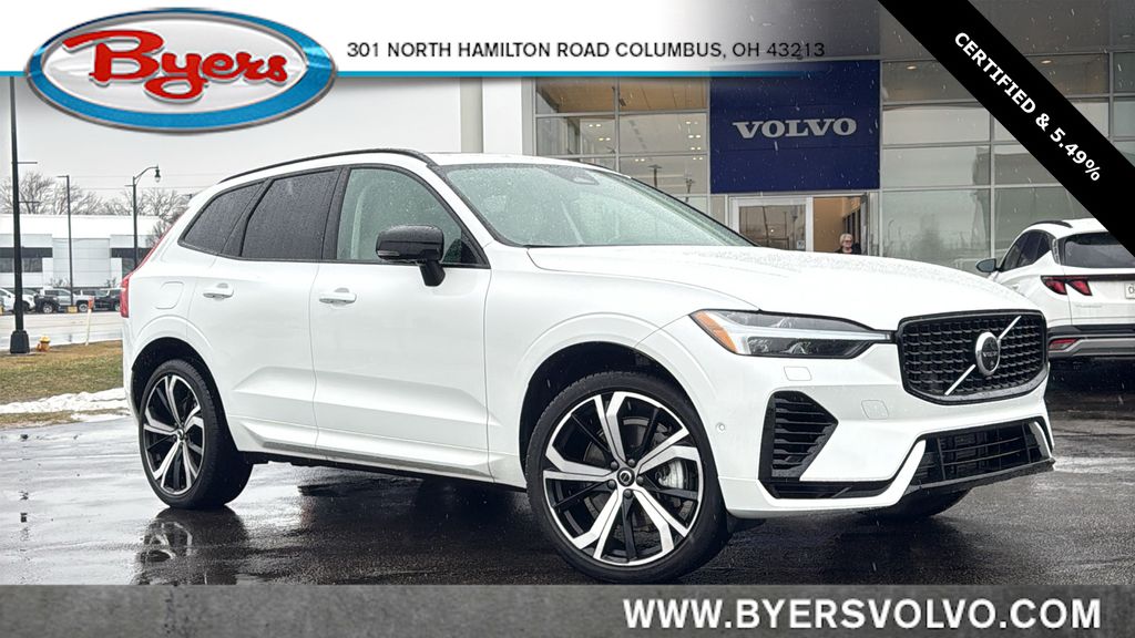 2024 Volvo XC60 Recharge T8 Ultimate Dark Theme eAWD