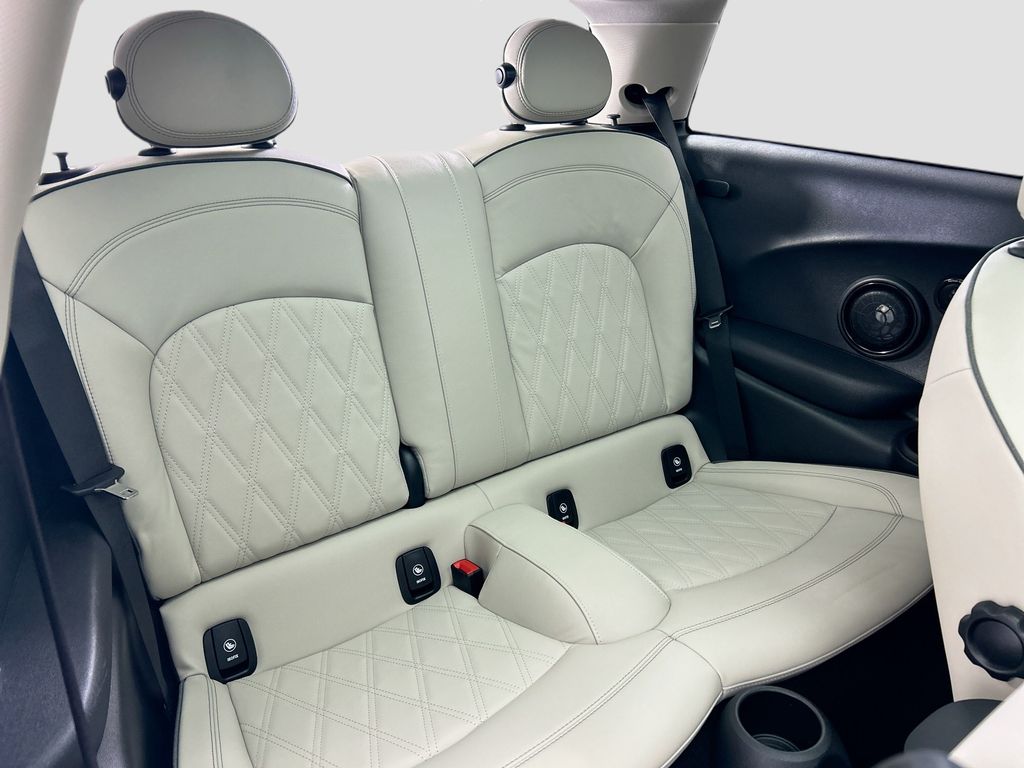 Thumbnail: 2024 MINI Cooper - 25