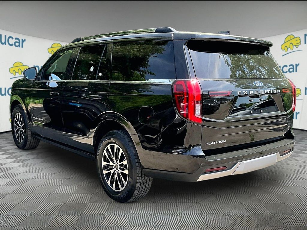 2025 Ford Expedition — photo 5