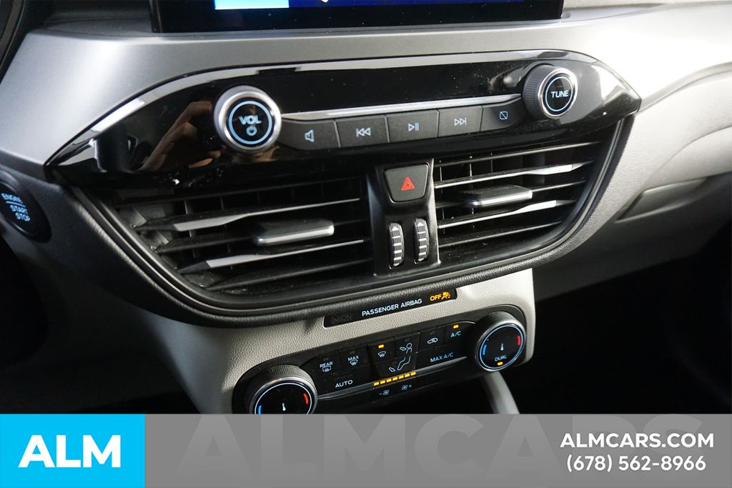 Used 2025 Gray Ford Active image 38