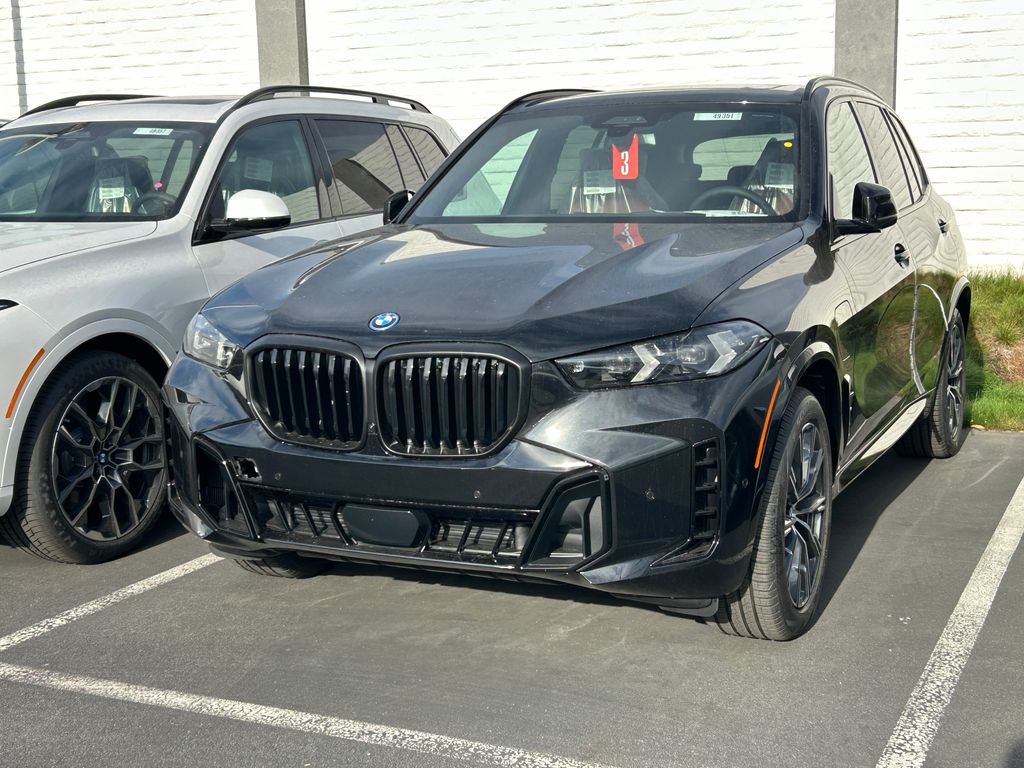 Thumbnail: 2026 BMW X5 - 2