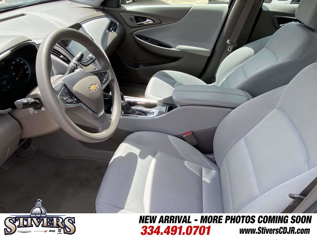 2025 Lakeshore Blue Metallic Chevrolet Malibu LT FWD Sedan