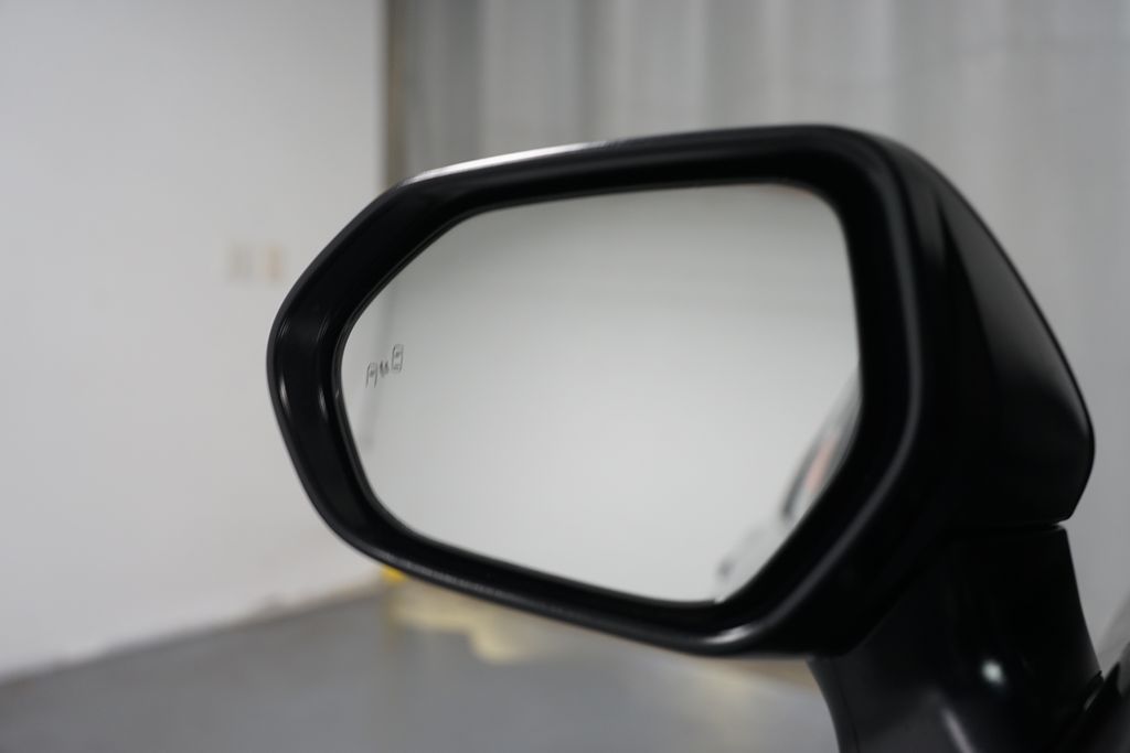 Thumbnail: 2025 Toyota Camry - 29