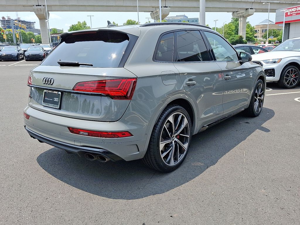 2022 Audi SQ5 Prestige 4