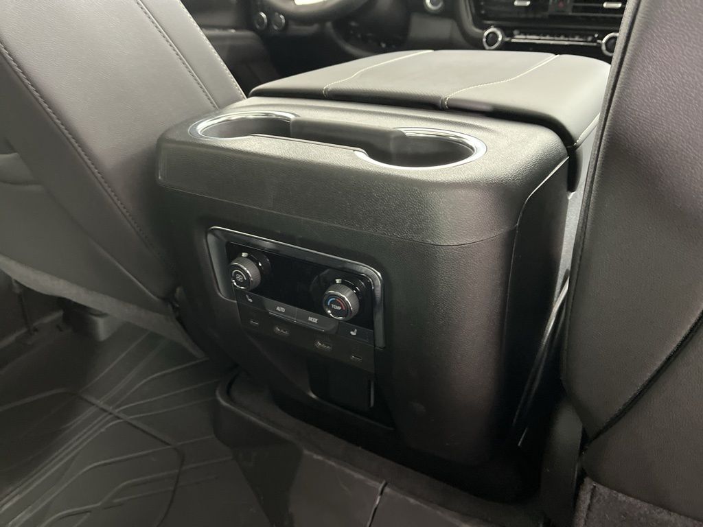 2025 Chevrolet Tahoe Premier 12