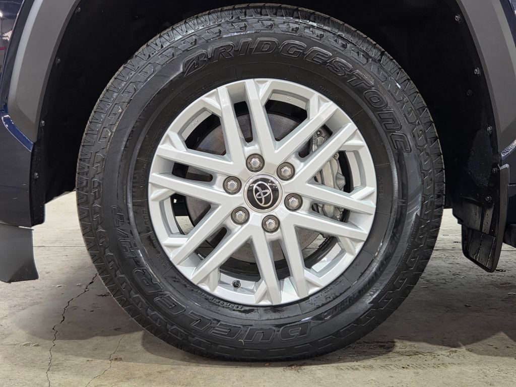 2023 Toyota Sequoia SR5