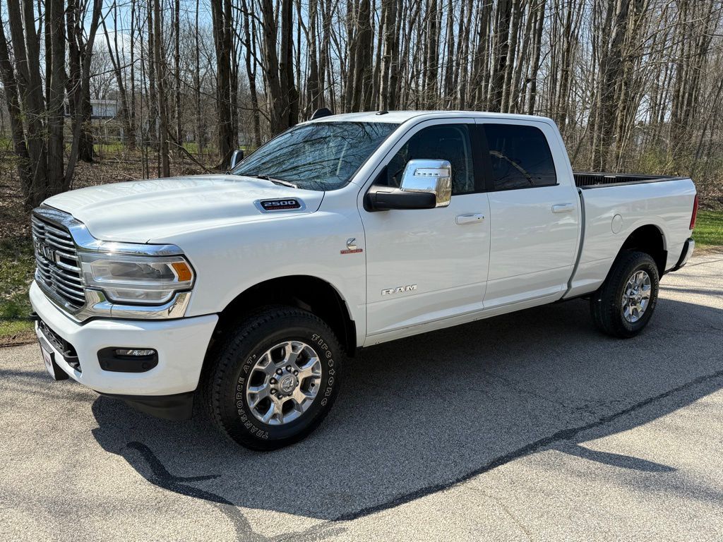 Bright White Clearcoat 2024 RAM 2500 Laramie Crew Cab 4WD Pickup Truck Four-Wheel Drive 6-Speed Automatic