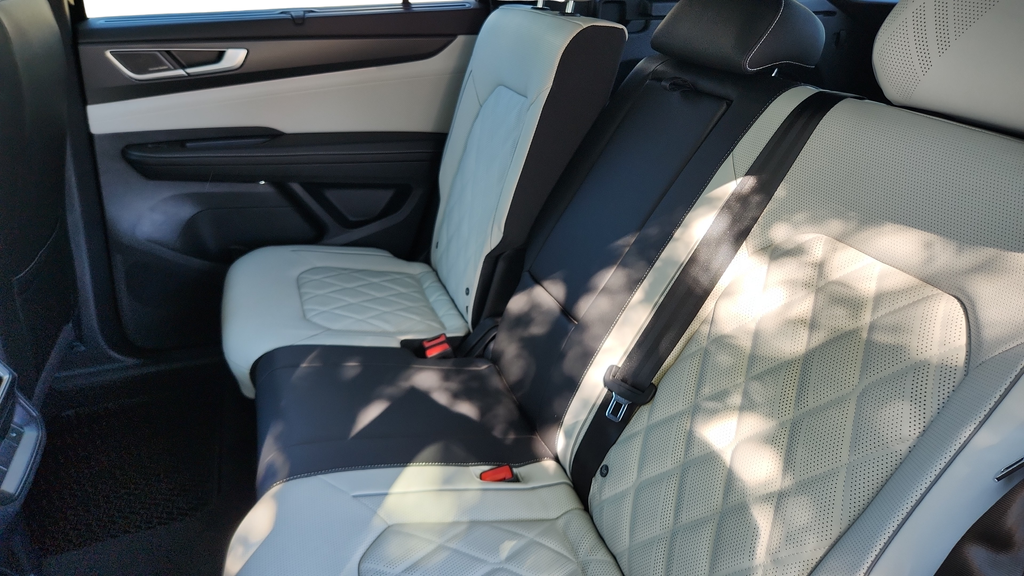 2026 Volkswagen Atlas Cross Sport