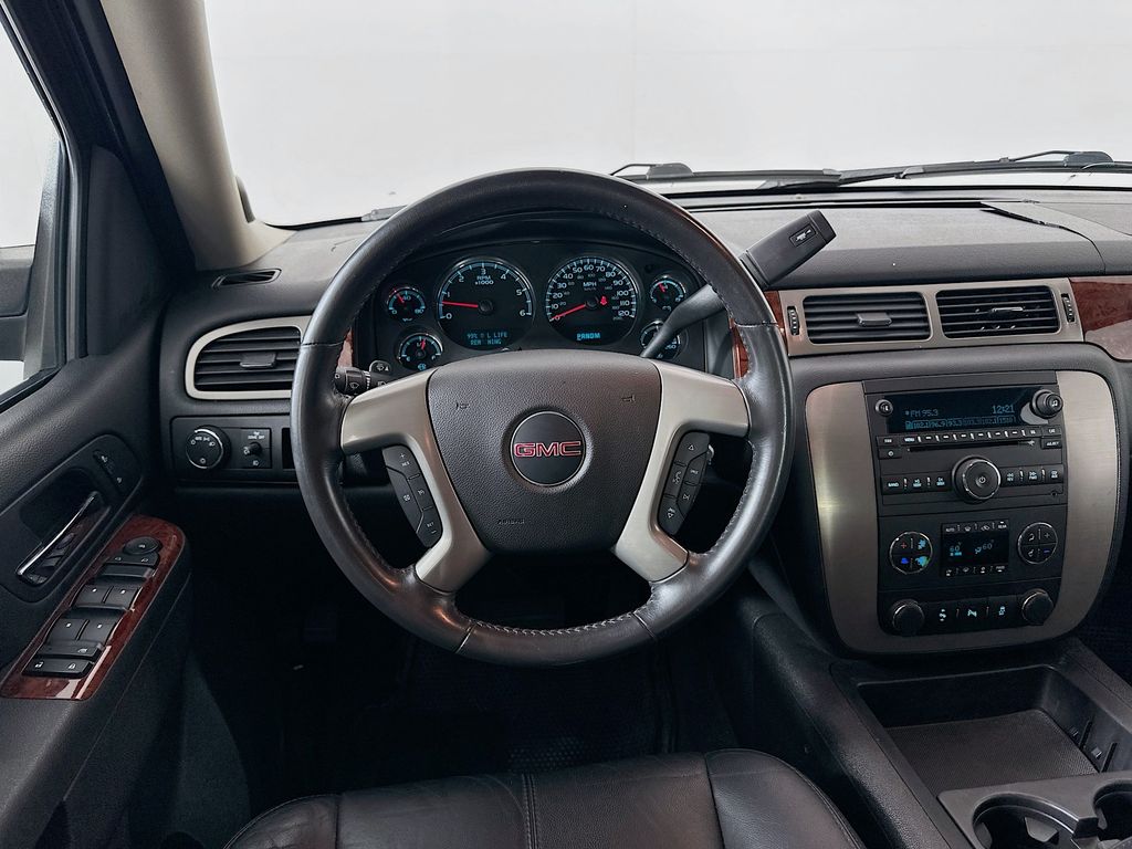 Thumbnail: 2014 GMC Yukon - 21