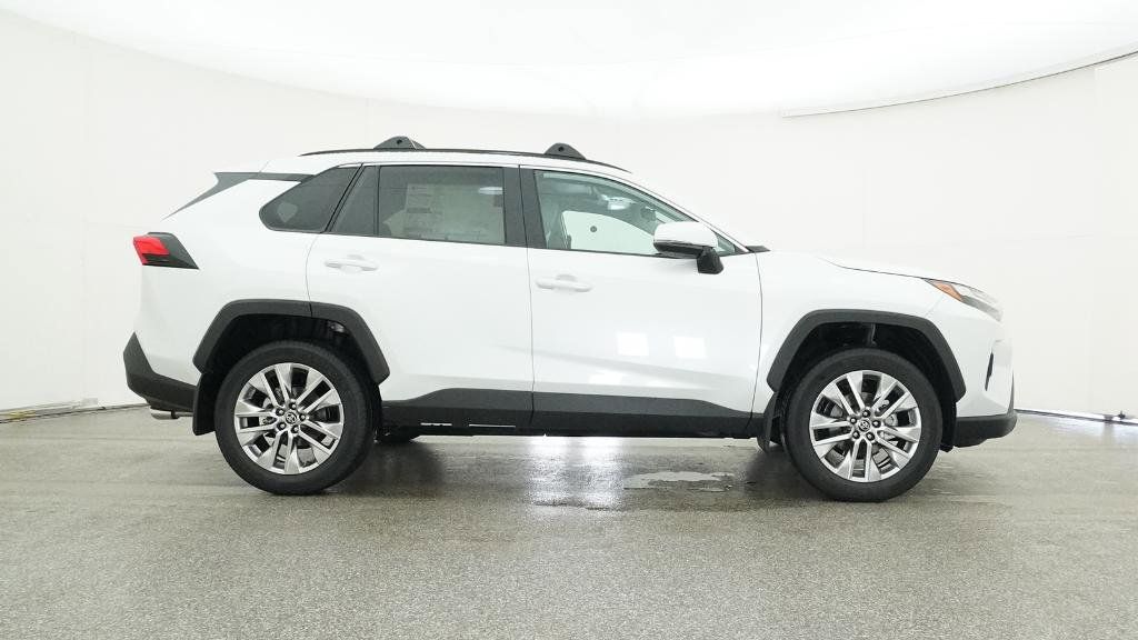 Thumbnail: 2025 Toyota RAV4 - 26