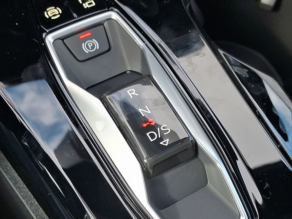 Thumbnail: 2025 Audi Q5 - 12