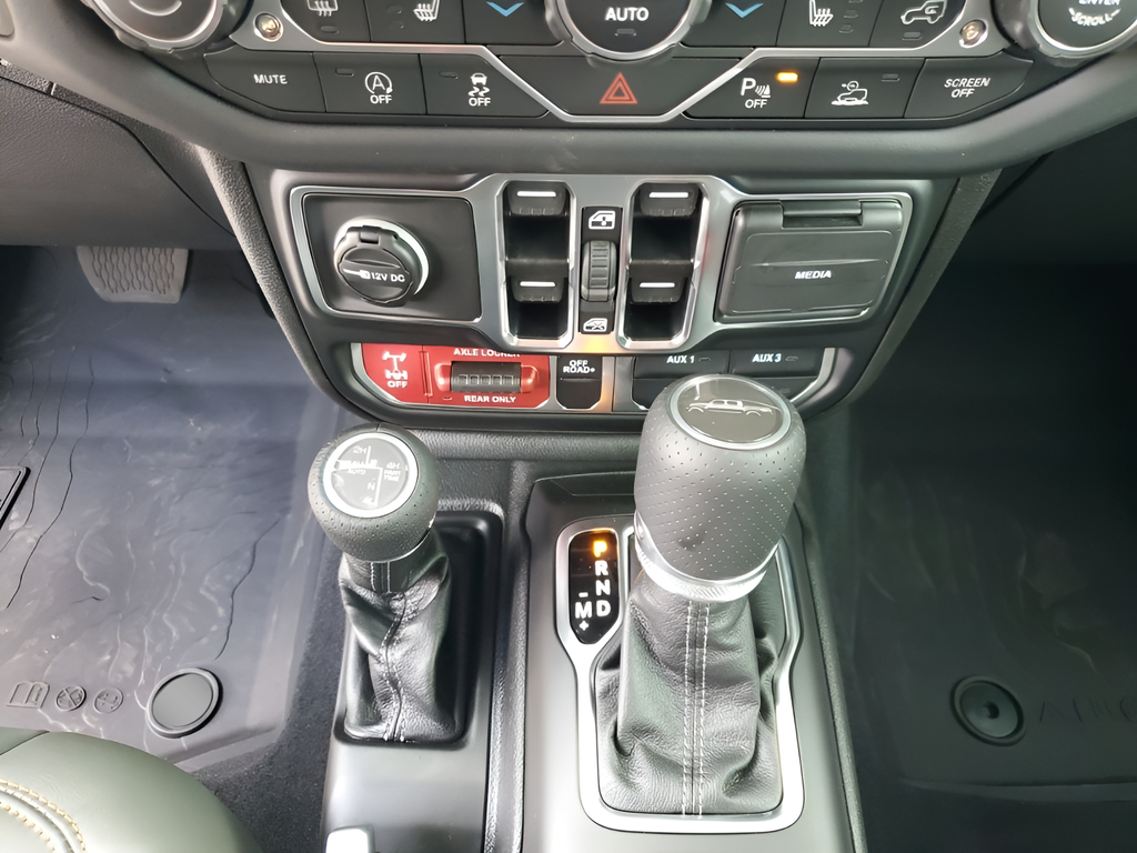 New Car 2025 Jeep Gladiator  Mojave For Sale Under $60,000 In Austin, Texas