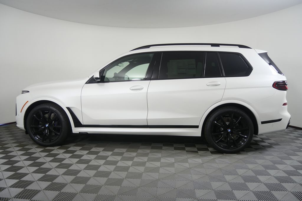 Thumbnail: 2027 BMW X7 - 6