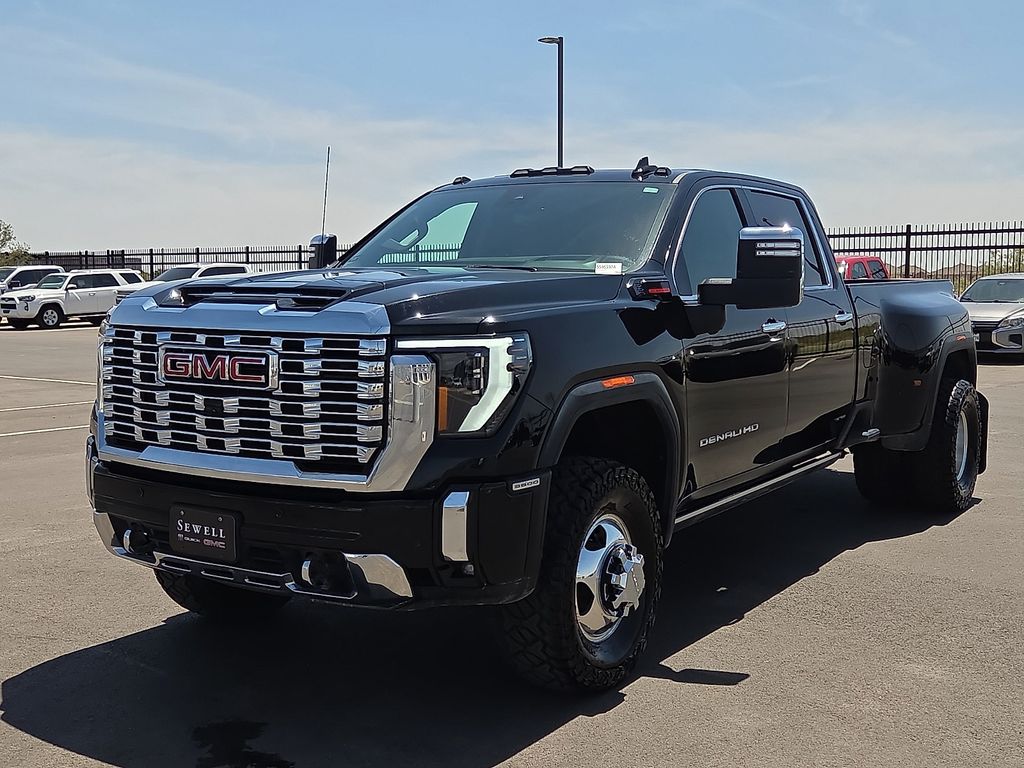 2024 GMC Sierra 3500HD Denali Crew Cab 4WD