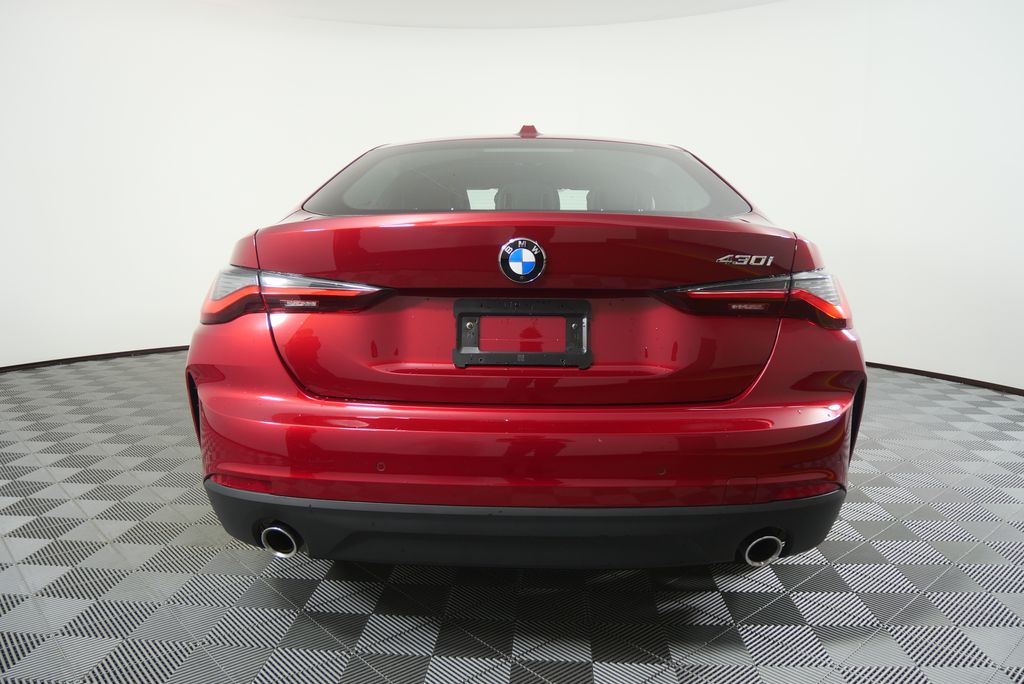 Thumbnail: 2025 BMW 4 Series - 4