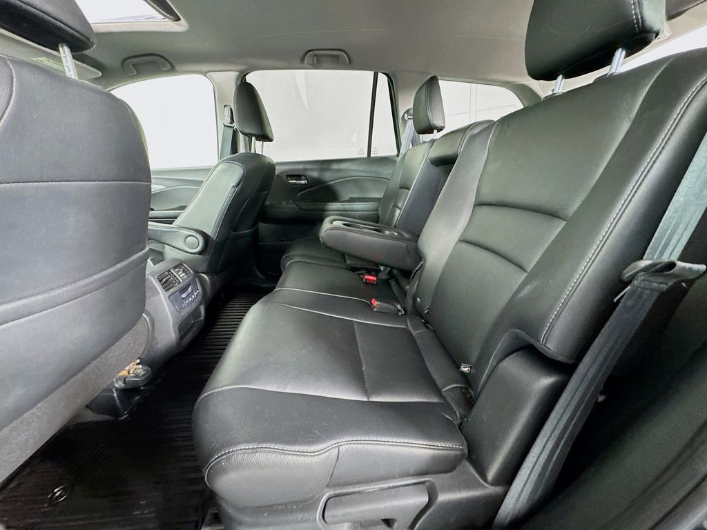 Used Car 2018 Honda Pilot  Ex-l For Sale Under $20,000 In Austin, Texas