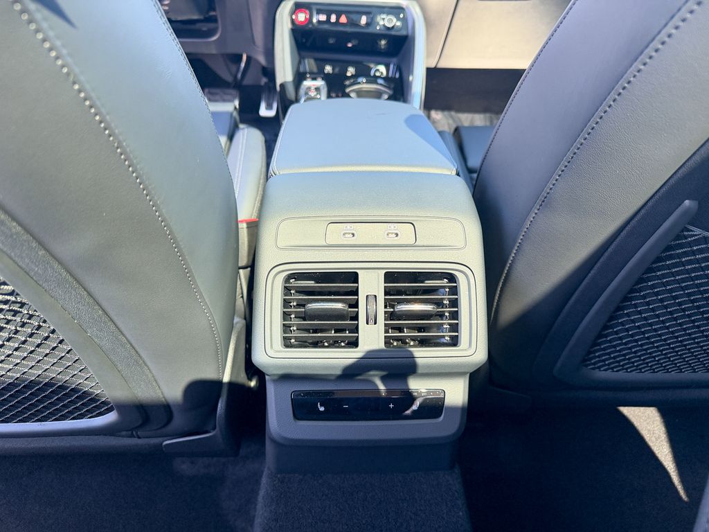 New 2025 Black Audi 3.0T Prestige image 26