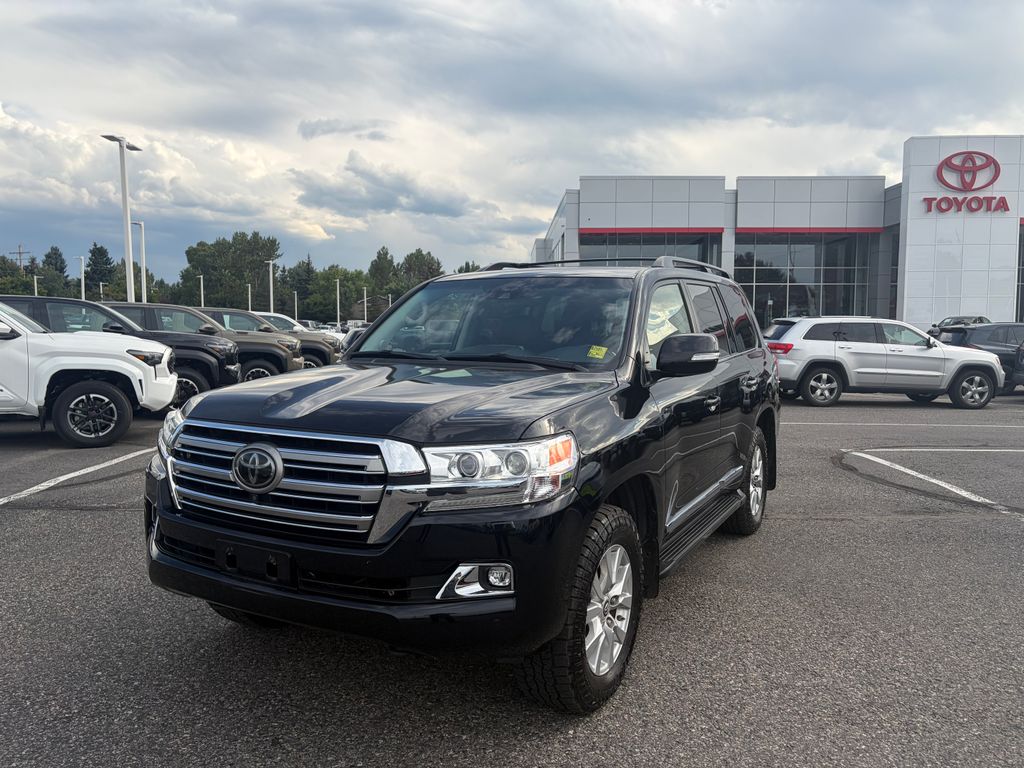 2018 Toyota Land Cruiser AWD
