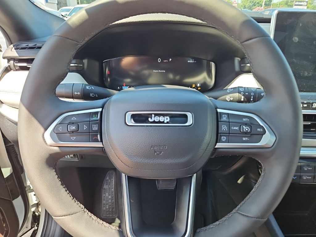 2025 Jeep Compass Limited - Photo 10