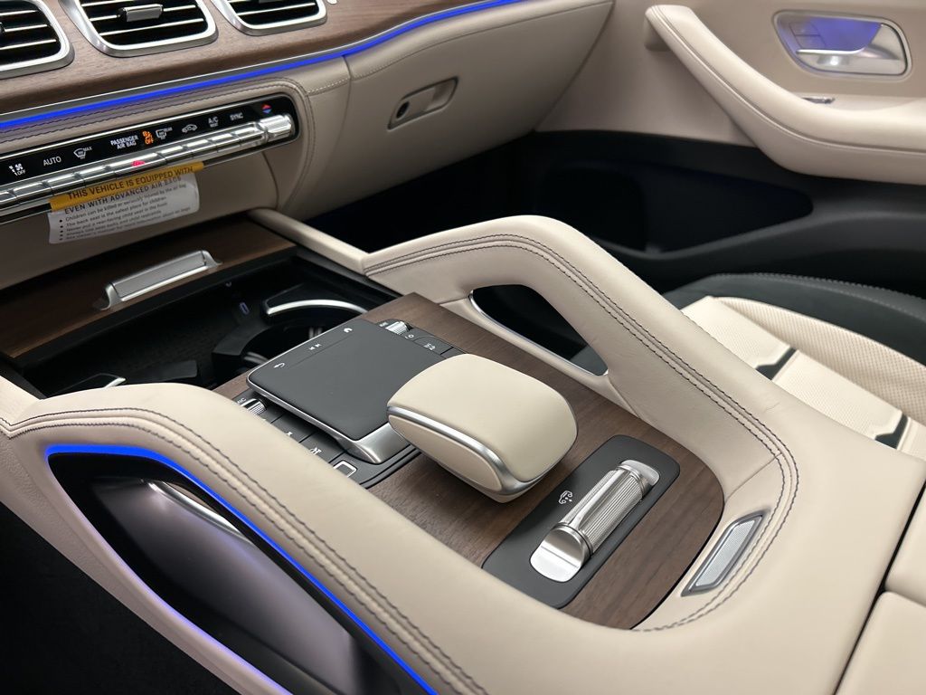 Thumbnail: 2026 Mercedes-Benz GLE - 20