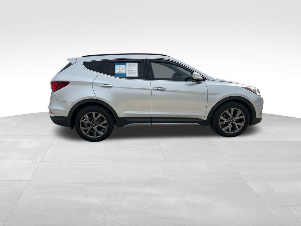 2017 Hyundai Santa Fe Sport 2.0T Ultimate 11