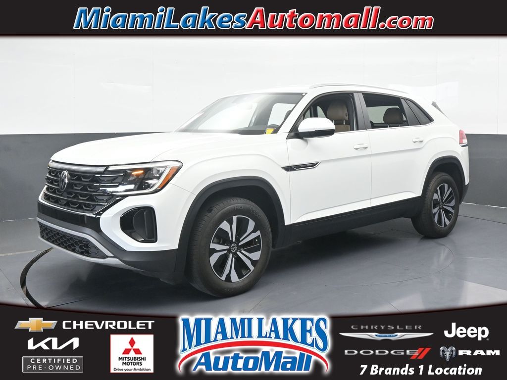 2024 Volkswagen Atlas Cross Sport SE's photo