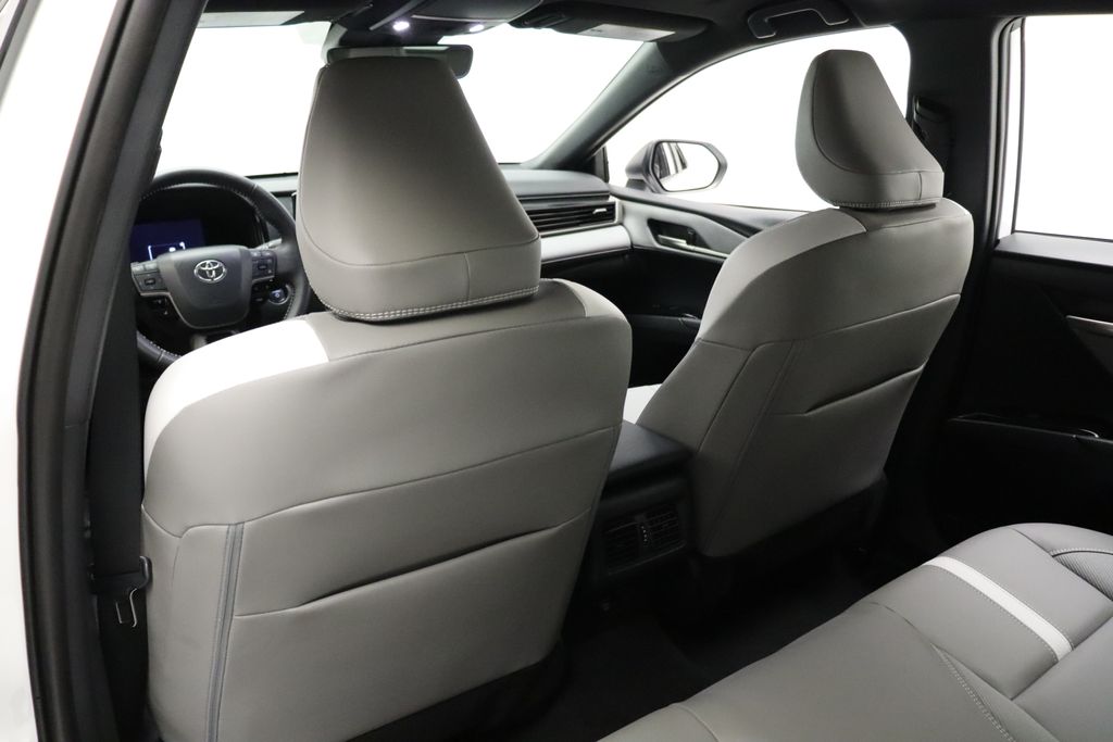 Thumbnail: 2025 Toyota Camry - 20