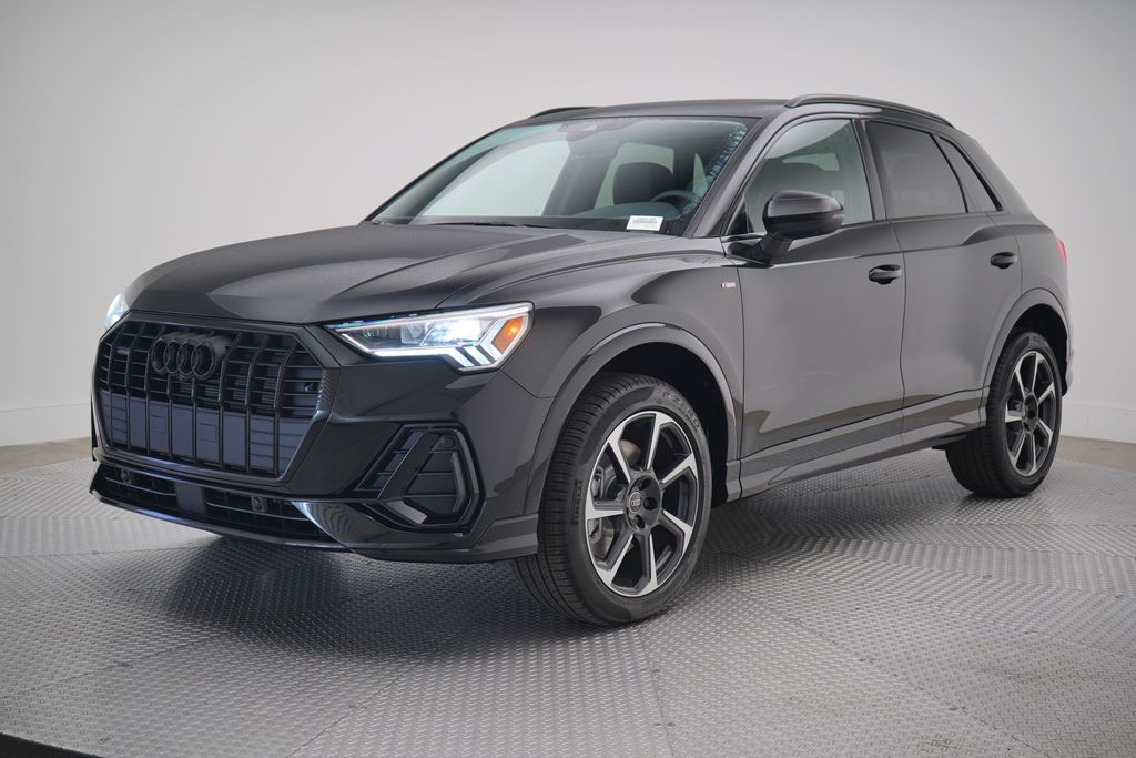 Thumbnail: 2025 Audi Q3 - 1