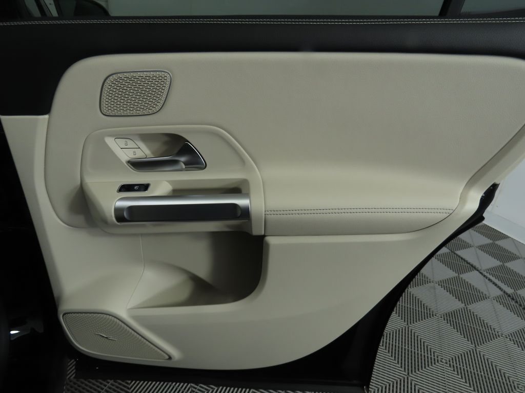 Thumbnail: 2026 Mercedes-Benz GLB - 28