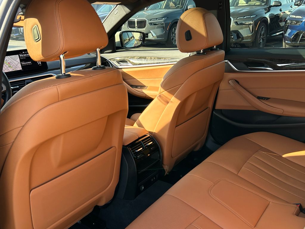 2022 BMW 5 Series 540i 30
