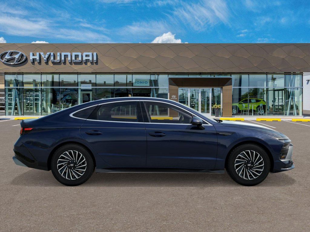 Thumbnail: 2025 Hyundai Sonata - 7