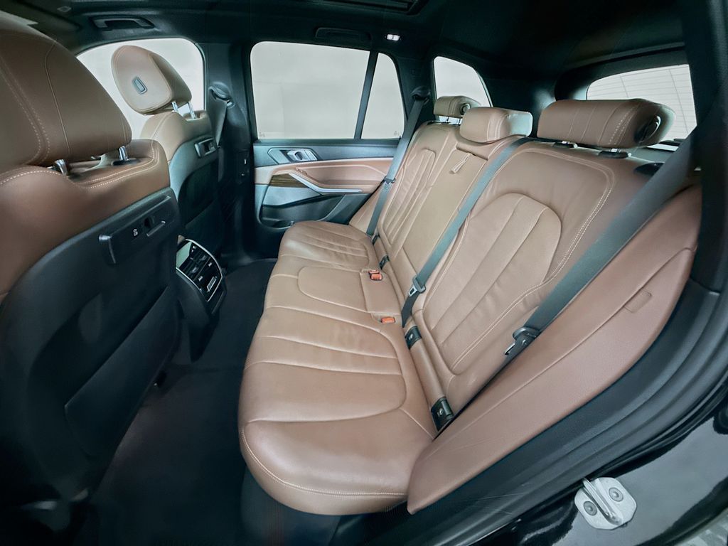 Thumbnail: 2020 BMW X5 - 25