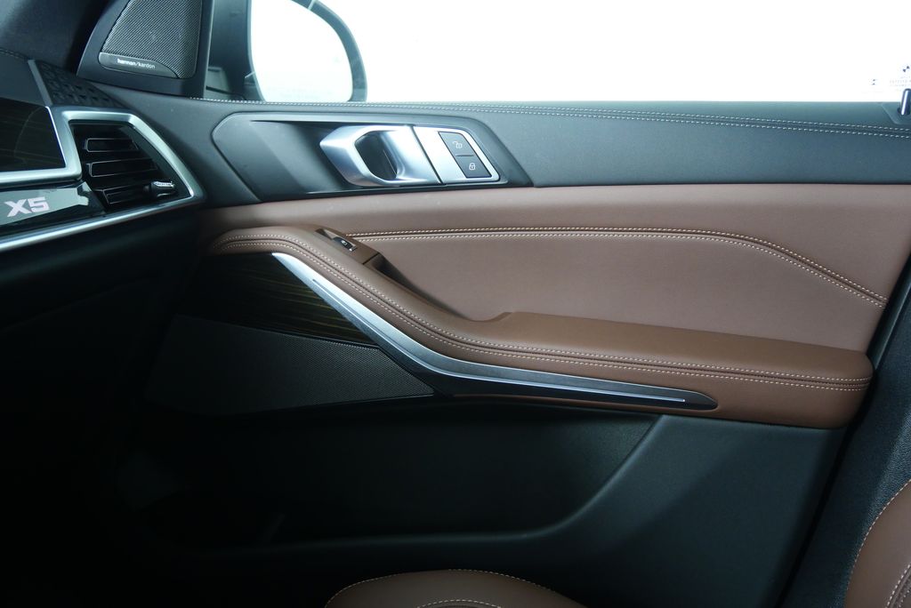 Thumbnail: 2024 BMW X5 - 30