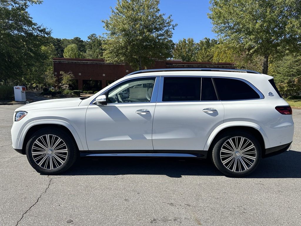 2025 Mercedes-Benz GLS Maybach GLS 600 5