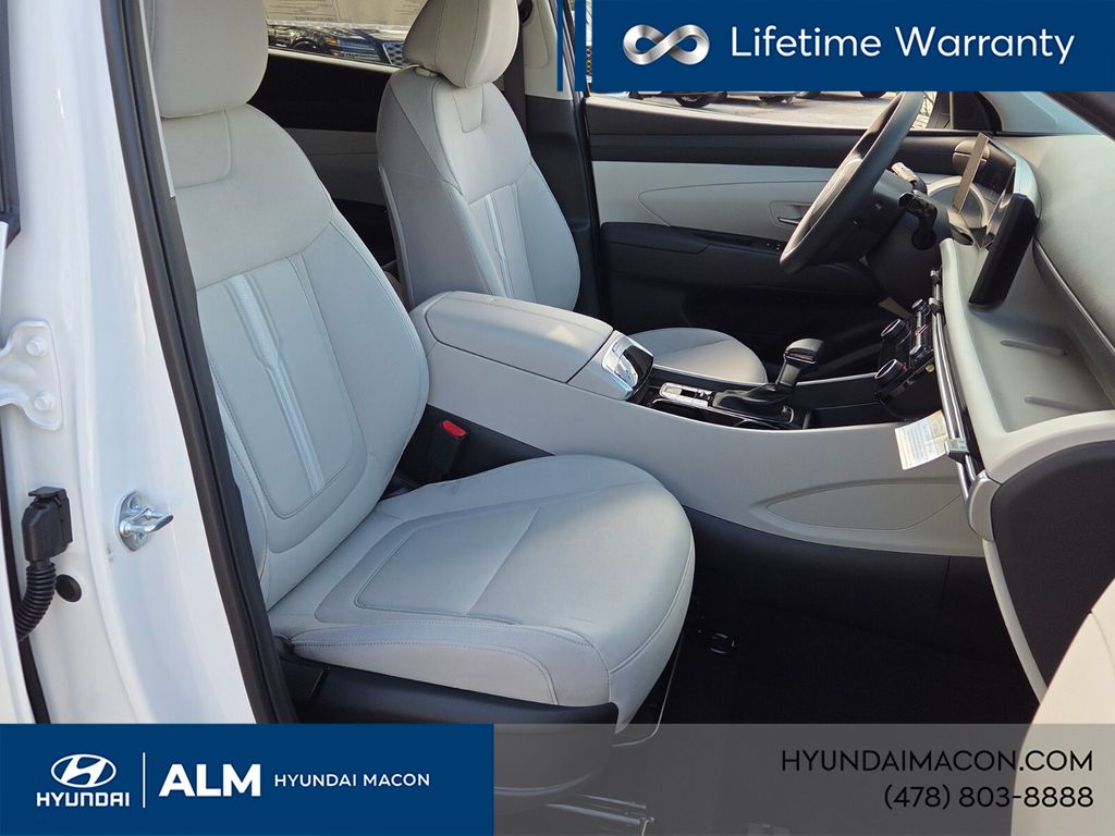 New 2026 White HYUNDAI SEL image 19