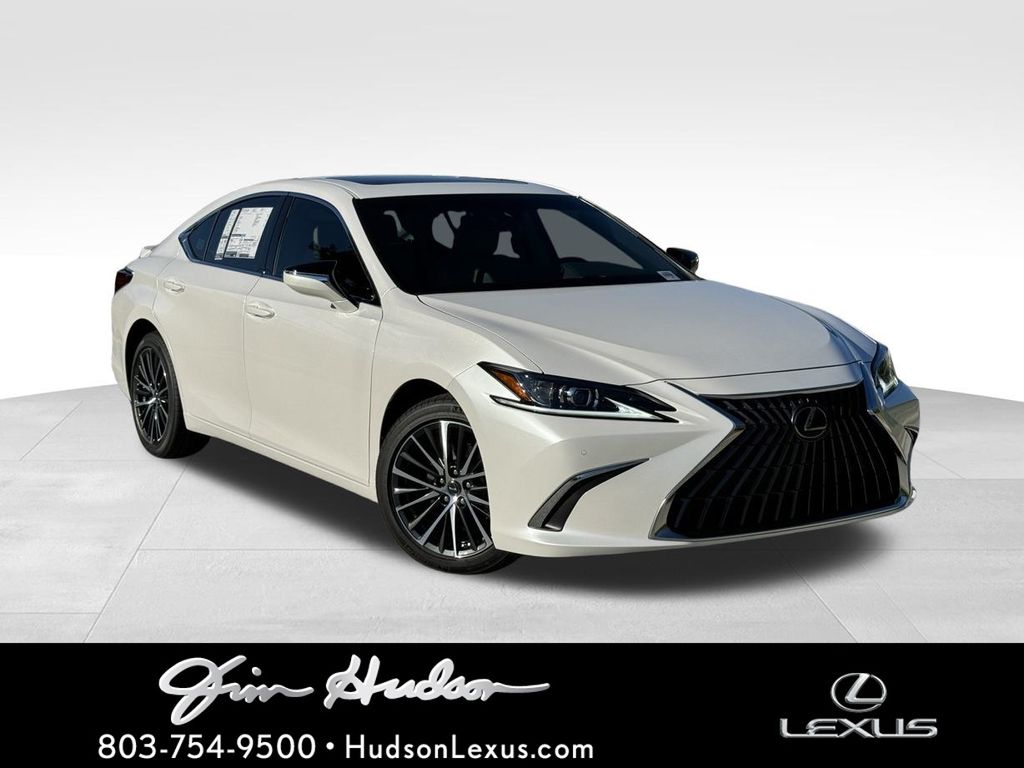 2025 Lexus ES 300h 1