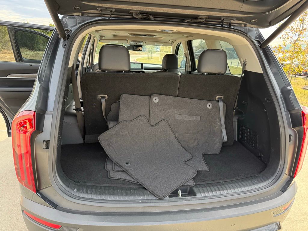 Thumbnail: 2022 Kia Telluride - 27