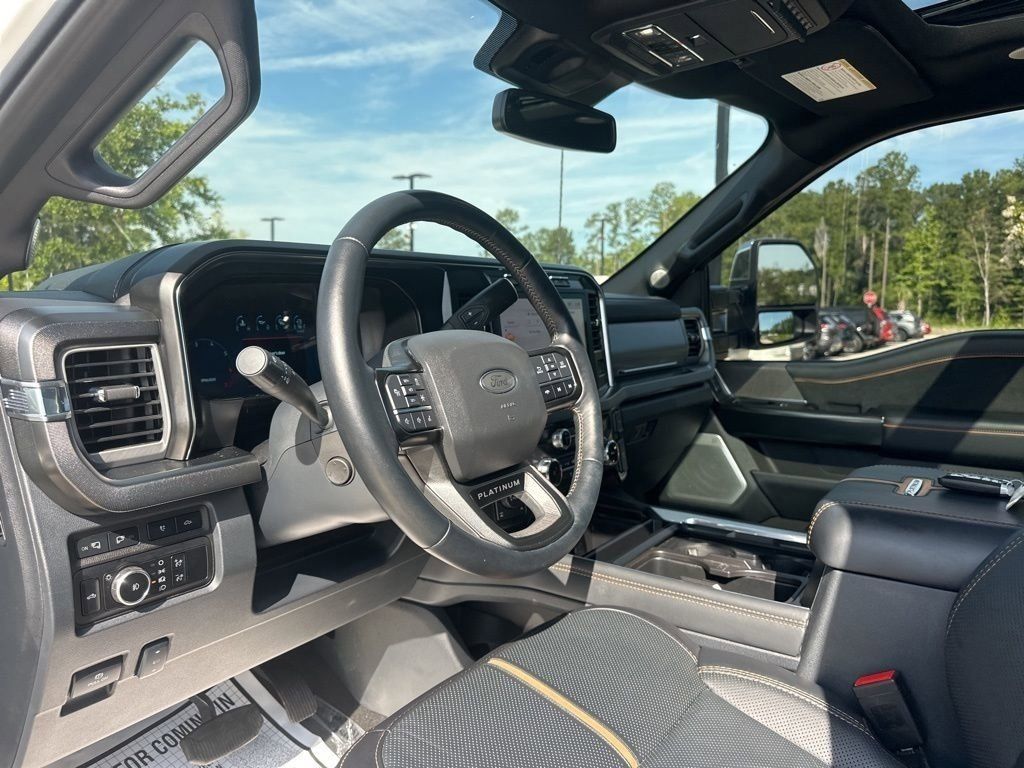 2024 White Metallic Ford Super Duty F-250 SRW Platinum 4X4 Truck