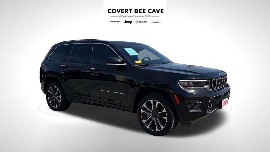 Diamond Black Crystal Pearlcoat 2023 Jeep Grand Cherokee Overland RWD SUV / Crossover 4X2 8-Speed Automatic