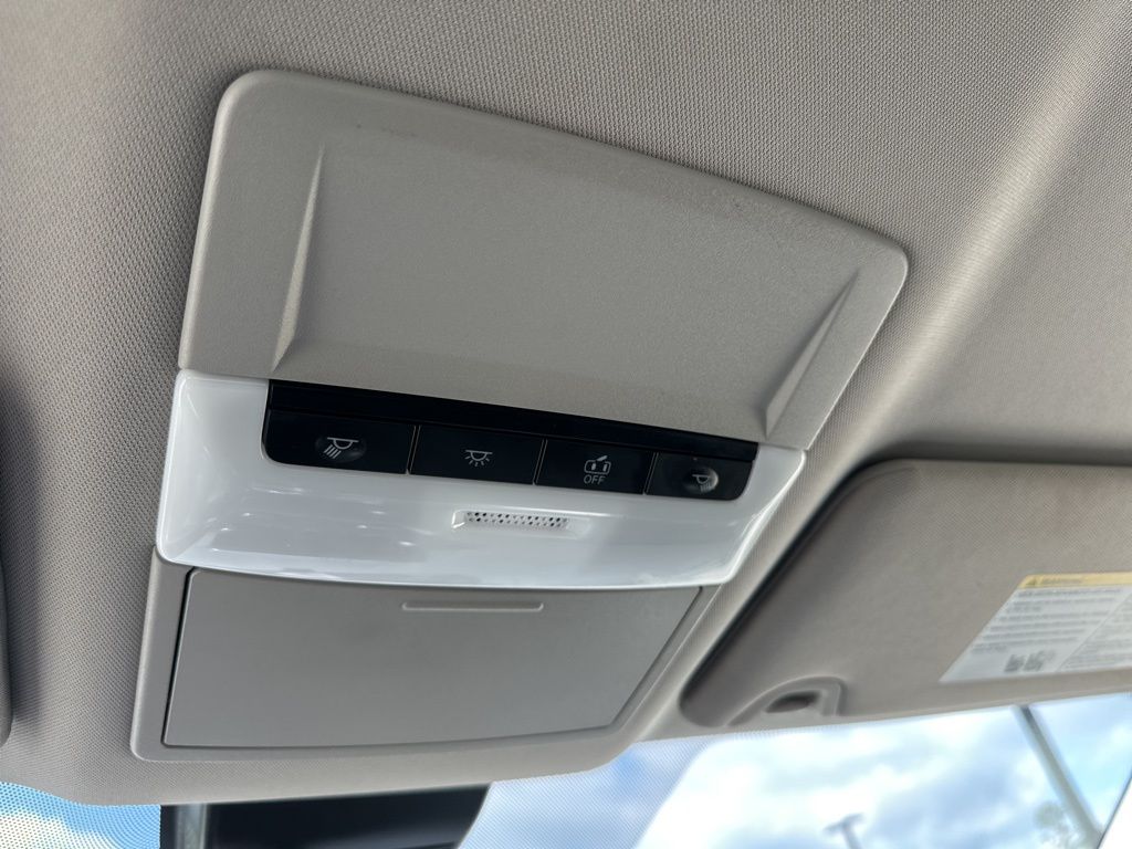 2022 Gun Metallic Nissan Altima 2.5 SR FWD Sedan