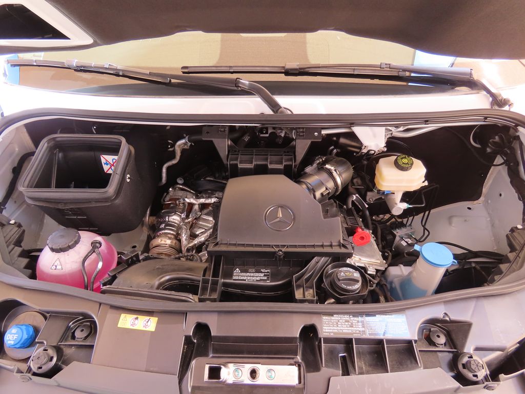 Thumbnail: 2025 Mercedes-Benz Sprinter - 27