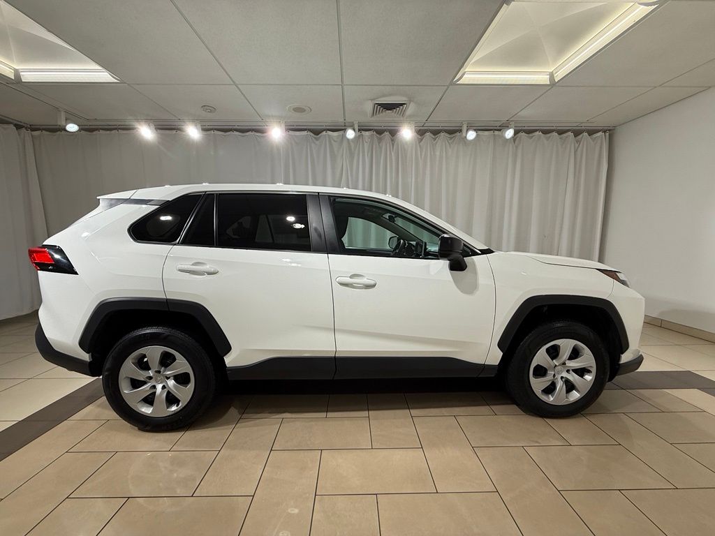 Thumbnail: 2025 Toyota RAV4 - 6