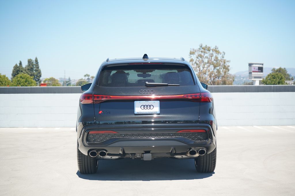 Thumbnail: 2026 Audi SQ5 - 5