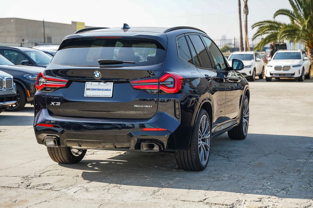 2024 BMW X3 sDrive30i 8