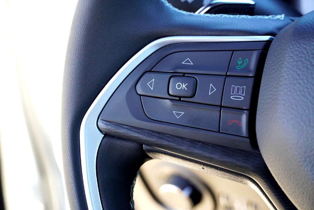 New Car 2025 Jeep Grand Cherokee L  Altitude X For Sale Under $40,000 In Taylor, Texas