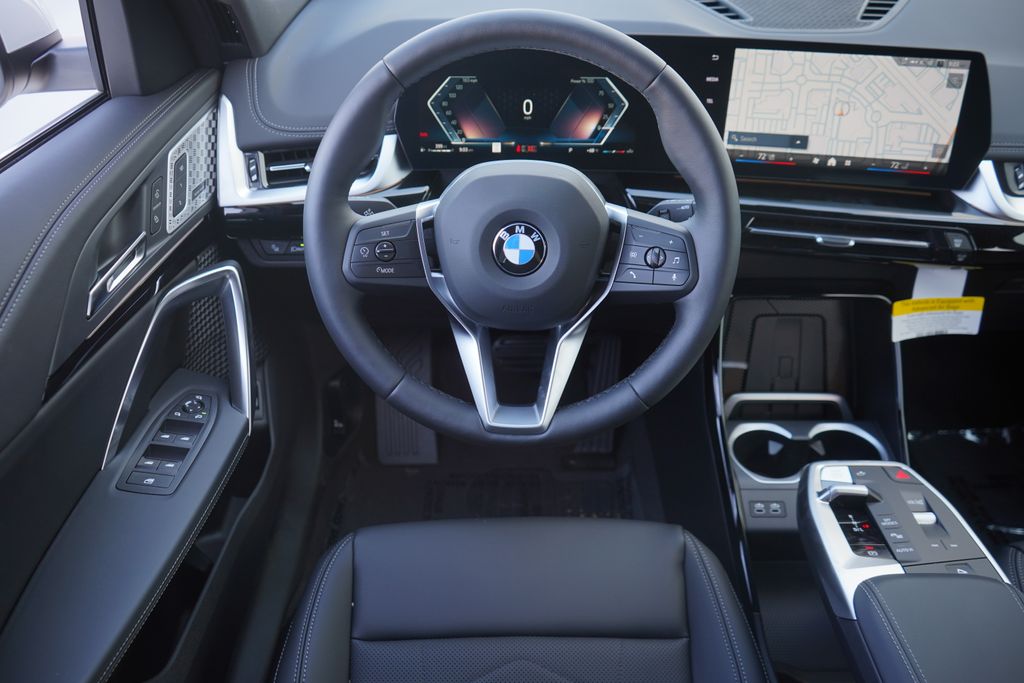 2025 BMW X1 xDrive28i 14