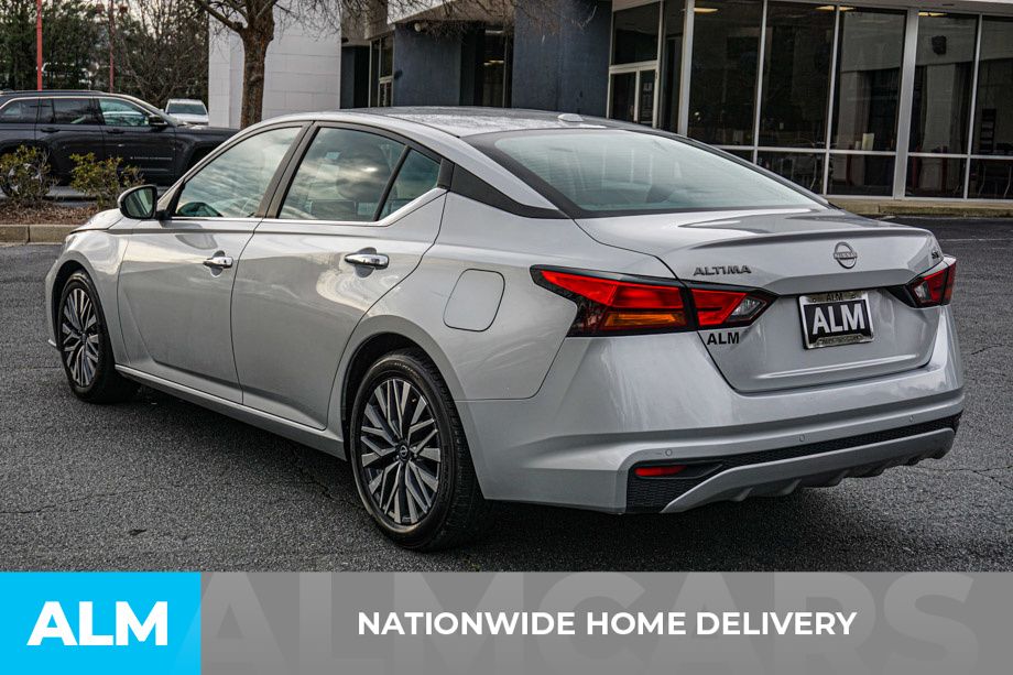 2023 Nissan Altima 2.5 SV photo 4