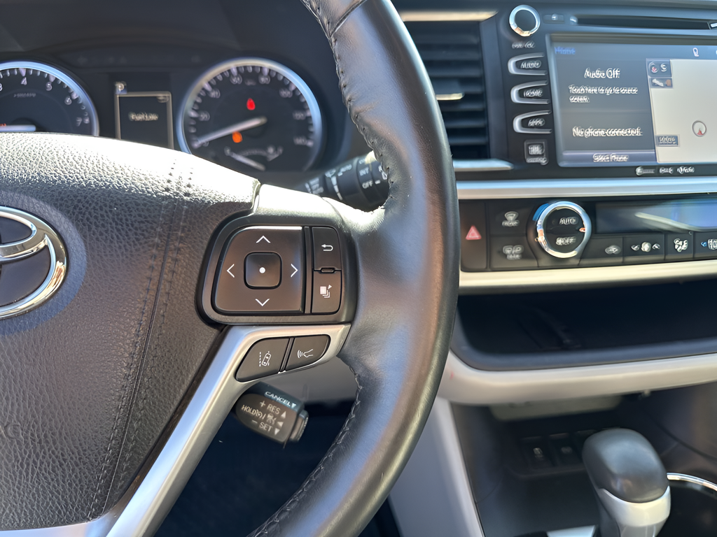 Used Car 2018 Toyota Highlander  For Sale Under $30,000 In Austin, Texas