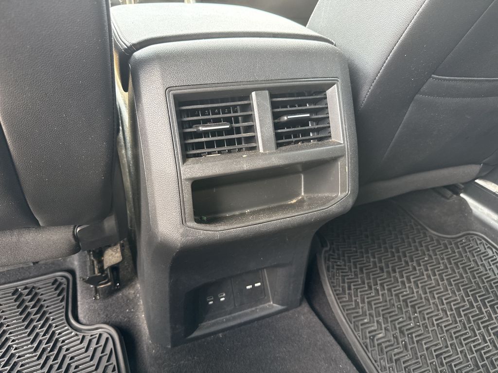 2021 Volkswagen Atlas Cross Sport 3.6L V6 SE w/Technology  at DeMontrond Auto Country